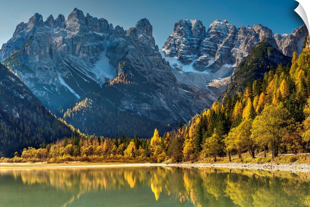 Lake Landro or Durrensee with Cristallo mountain group in a scenic autumn landscape, Dobbiaco - Toblach, Trentino - Alto A...