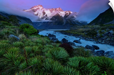 Mount Cook National Park, Mount Sefton In The Southern Alps, South Island, New Zealand
