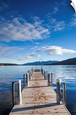 New York, Adirondack Mountains, Lake George, boat pier
