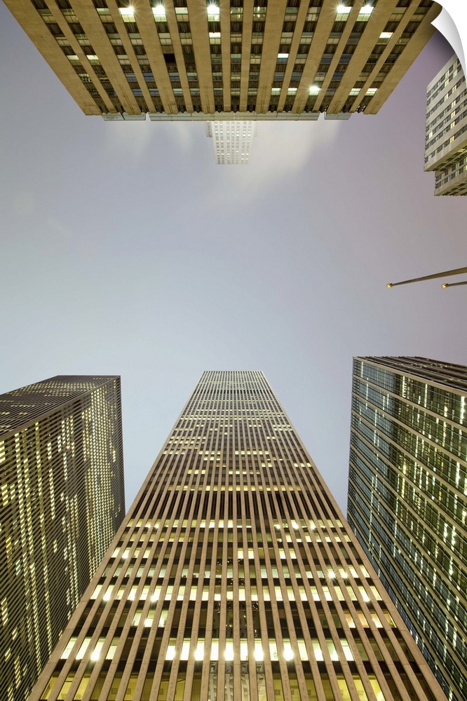 USA, New York City, Manhattan, skyscrappers along Sixth Avenue