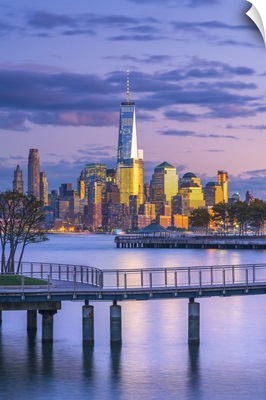 New York, Manhattan, Freedom Tower across Hudson River