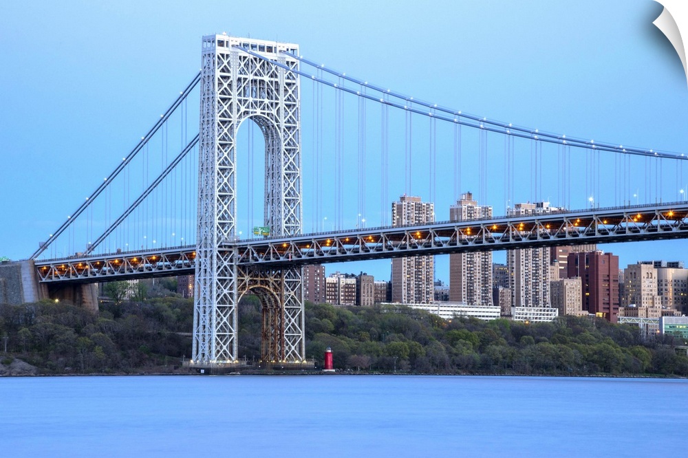 USA, New York, Manhattan, George Washington Bridge and the Hudson river.