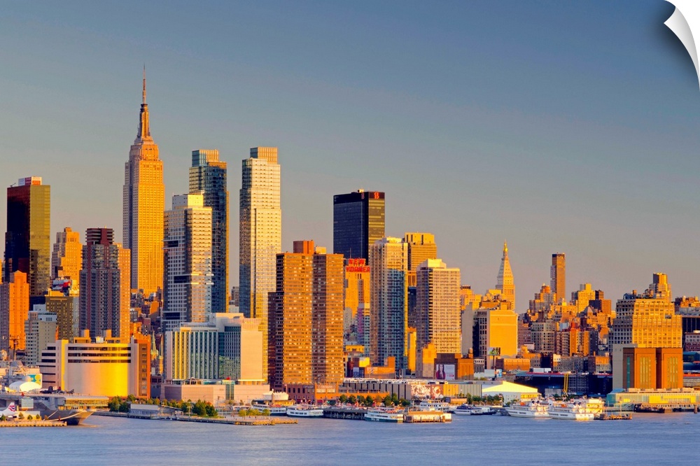 USA, New York, Manhattan, Midtown across the Hudson River