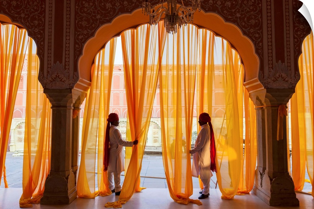 Palace attendents, Chandra Mahal (City Palace), Jaipur, Rajasthan, India.