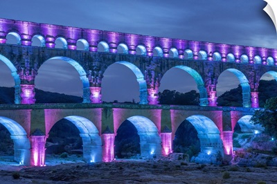 Pont Du Gard, Roman Aqueduct, Vers-Pont-Du-Gard, Gard, Languedoc-Roussillon, France