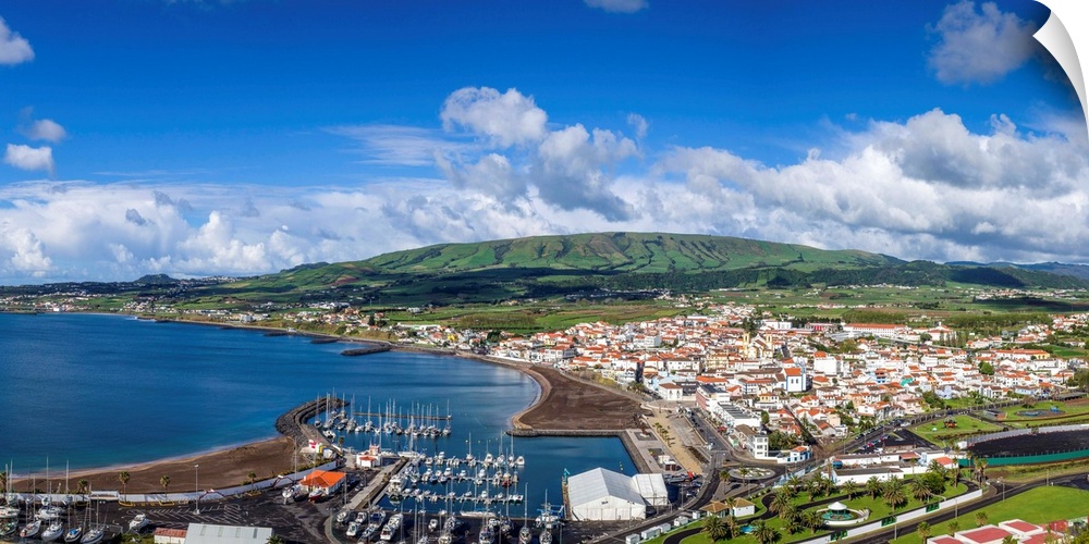 Portugal, Azores, Terceira Island, Praia da Vitoria, morning