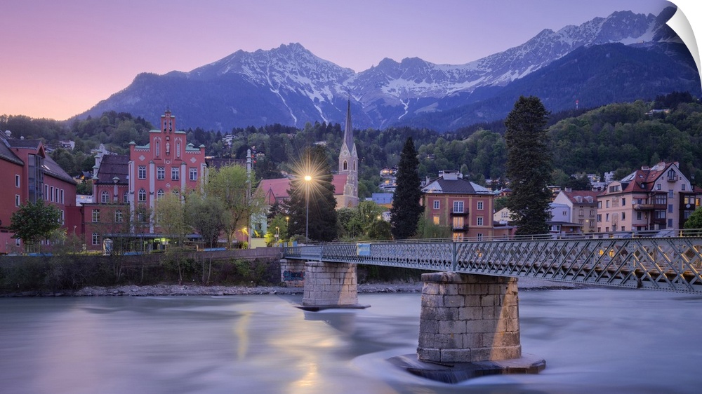 Sankt Nikolaus district at dusk with the Nordkette mountain range in the background, Innsbruck, Tyrol, Europe
