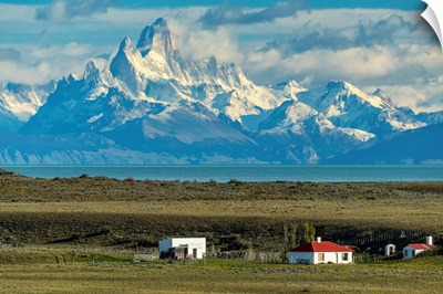 South America, Argentina, Patagonia, Estancia and Mount Fitz Roy