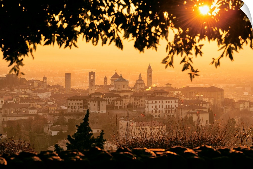 Sunrise in Citta Alta, Bergamo, Bergamo province, Lombardy district, Italy, Europe.