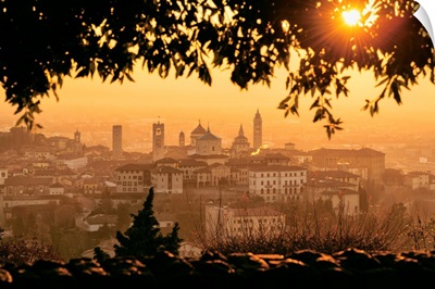 Sunrise in Citta Alta, Bergamo, Bergamo province, Lombardy district, Italy, Europe