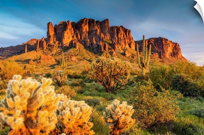 Superstition Mountains, Phoenix, Arizona, Usa