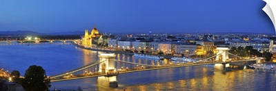 Szechenyi Chain Bridge and the Parliament at twilight, Budapest, Hungary