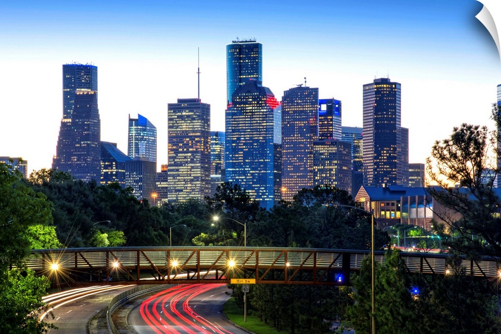 Texas, Houston, Rosemont Pedestrian Bridge, Buffalo Bayou Park, Skyline, Dawn, Memorial Drive Traffic