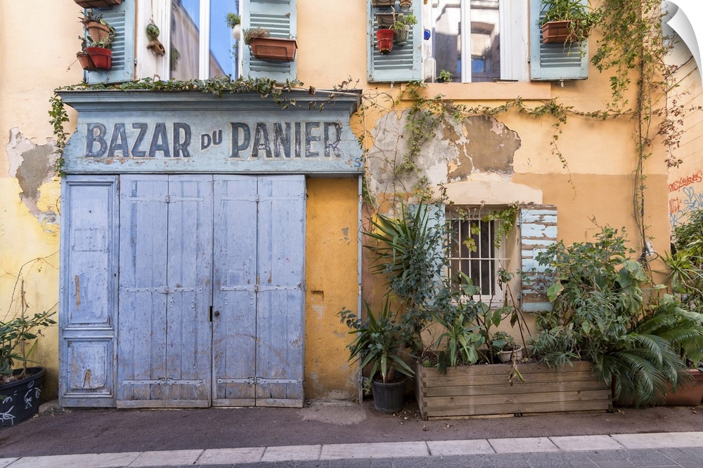 Typical building along the streets of Marseille, Bouche du Rhone department, Provence-Alpes-Cote d'Azur region, France