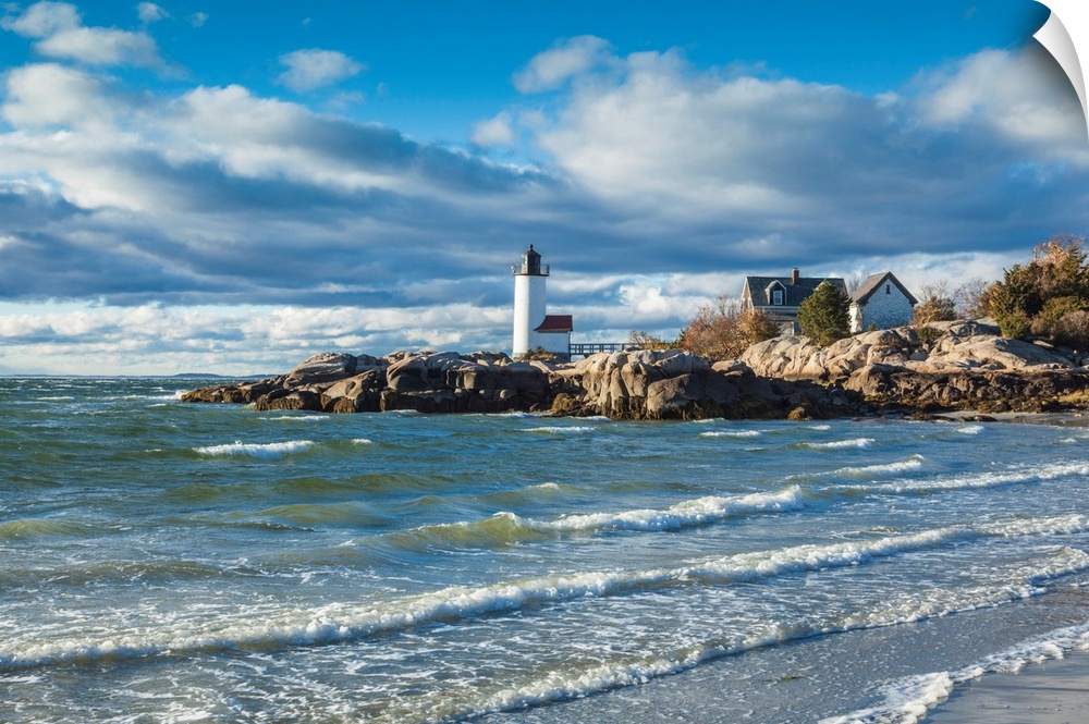 USA, New England, Massachusetts, Cape Ann, Gloucester, Annisquam Lighthouse, late afternoon, autumn.