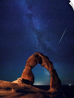 Utah, Moab, Arches National Park, Delicate Arch and Milky Way