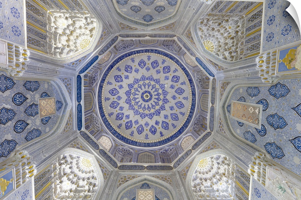 Uzbekistan, Samarkand, Bibi-khanym mosque, ceiling interior.
