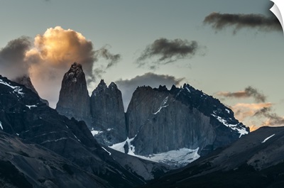 Cordillera Del Paine In Torres Del Paine National Park, Chile