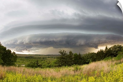 A shelf cloud from a supercell thunderstorm in Tornado Alley