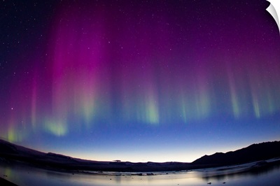 Northern Lights during a geomagnetic solar storm, Jokulsarlon Lagoon, Iceland
