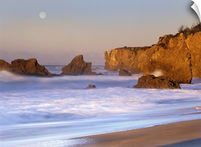 Seastacks and full moon at El Matador Beach, California