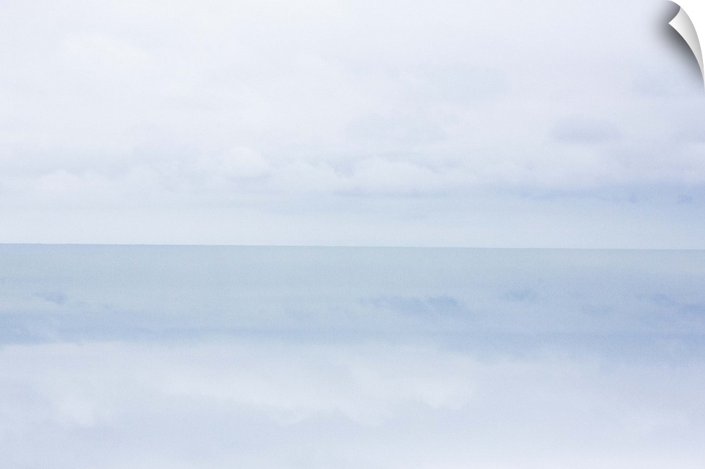 A photograph of a cold and frigid seascape.