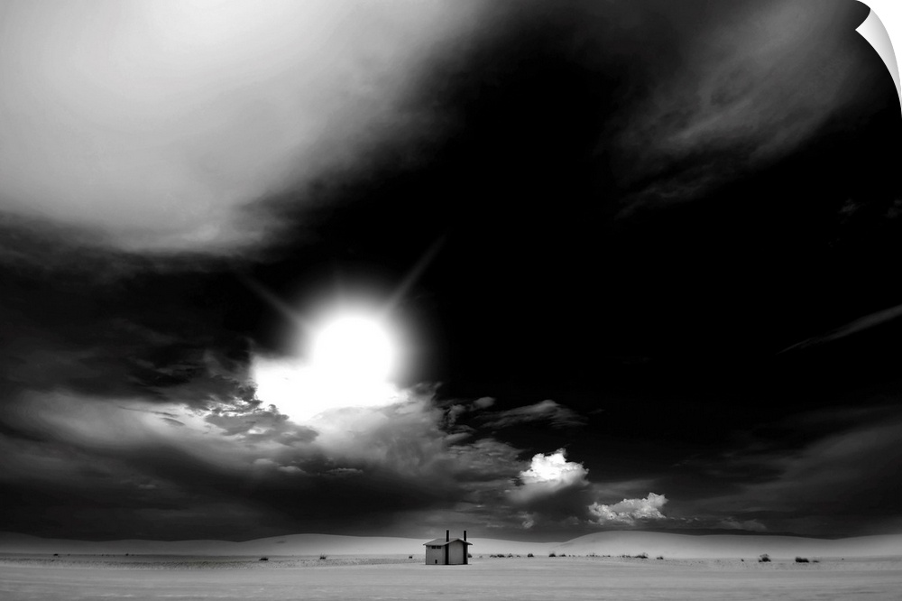 Black and white landscape with a threatening sky
