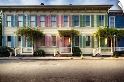 Rainbow Row In Savannah