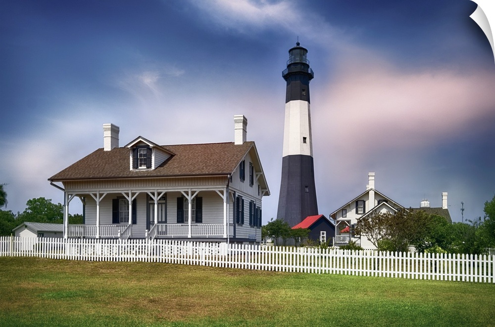 Tybee Island Lighthouse with the Keeper's Cottage, Savannah Beach, Georgia.