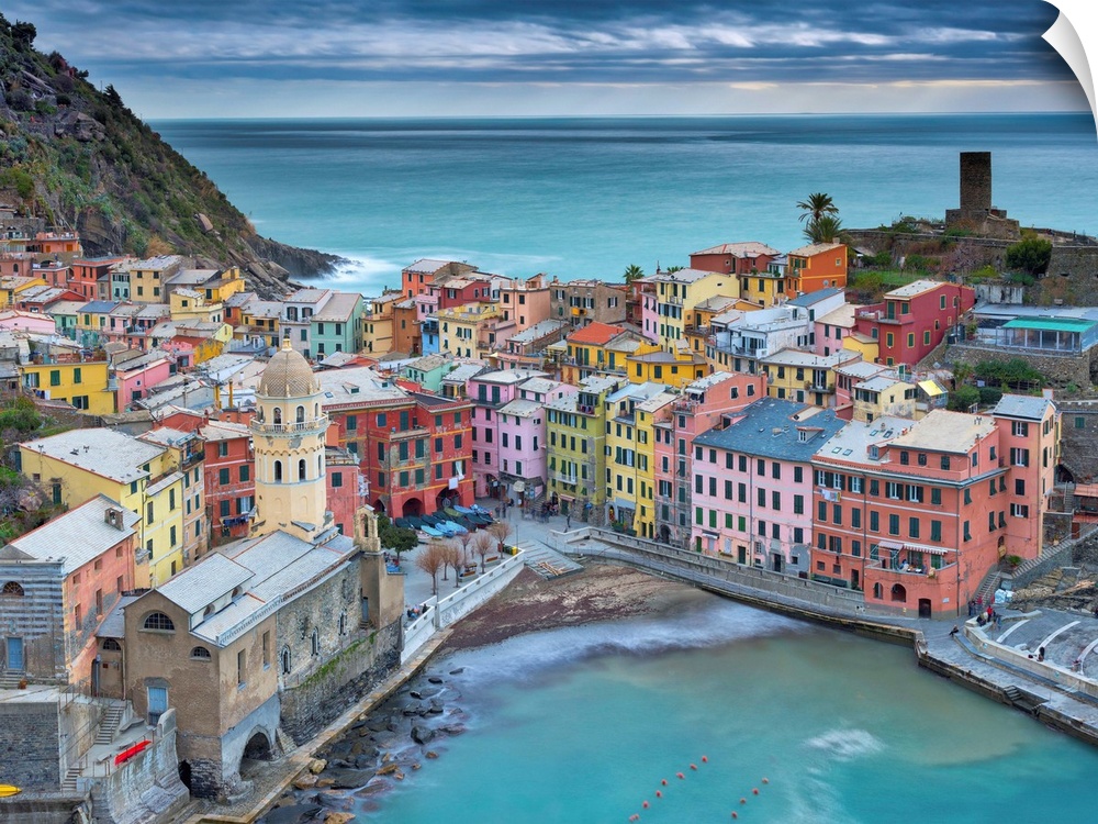 Photograph of the harbor in the village of Vernazza in Cinque Terre, Italy.