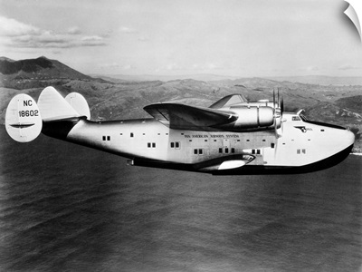 1930s 1940s Pan American Clipper Flying Boat Airplane In Flight