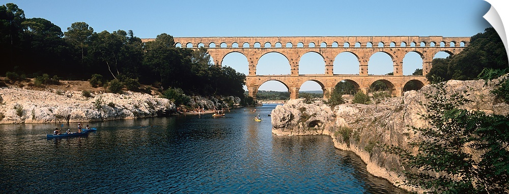 Aqueduct across a river, Pont Du Gard, Nimes, Gard, Languedoc Rousillon, France