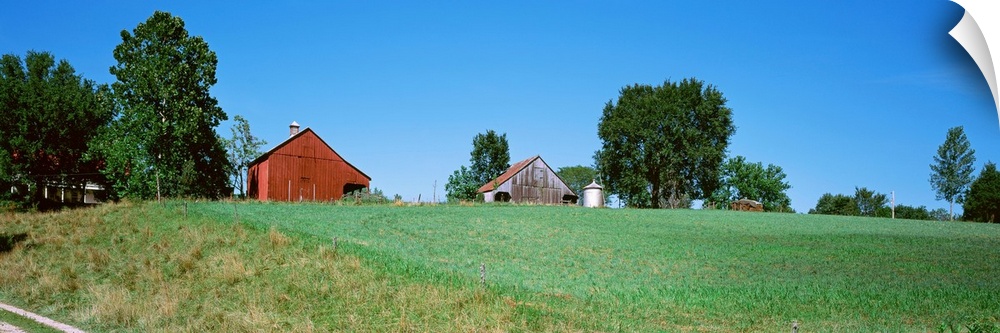 Barn in a field, Missouri