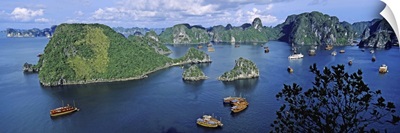Boats in Halong Bay, Gulf of Tonkin, Vietnam