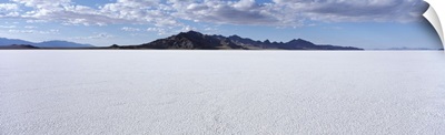 Bonneville Salt Flats UT w/ Mountains