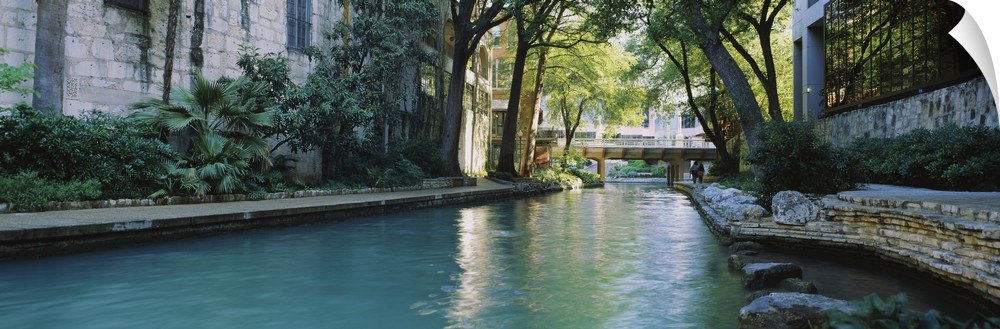 The San Antonio River Walk in panoramic view, located in San Antonio, Texas.