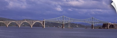 Bridge across the river Conde B. McCullough Memorial Bridge Coos Bay North Bend Oregon