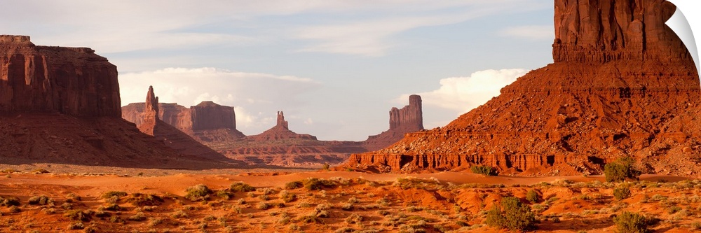 Buttes rock formations at Monument Valley, Utah-Arizona Border