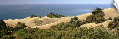 California, Golden Gate National Seashore, High angle view of Pacific Ocean and hills