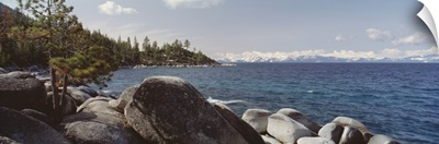 California, Lake Tahoe, Rocks on the coast