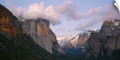 Clouds over mountains, Yosemite National Park, California