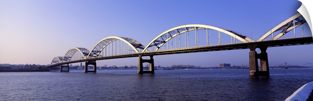 Illinois, Iowa, Centennial Bridge