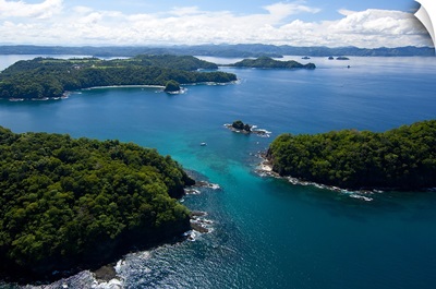 Island in Pacific ocean, Four Season Resort, Papagayo Bay
