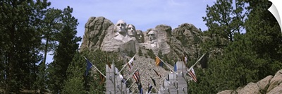 Low angle view of a monument, Mt Rushmore National Monument, South Dakota