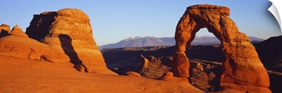 Natural arch in a desert, Delicate Arch, Arches National Park, Utah