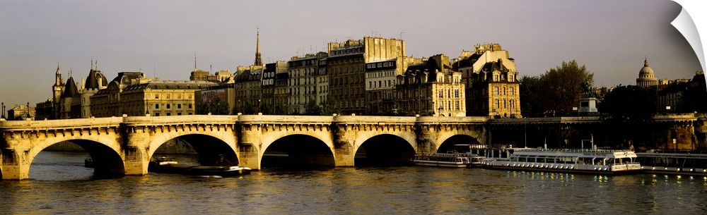 Pont Neuf Ile Ste Louis Paris France