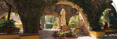 Rear view of a statue in a museum, Ex-Hacienda San Gabriel De Barrera, Guanajuato, Mexico