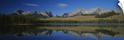 Reflection of mountains in water, Sawtooth Mountains, Redfish lake, Sawtooth National Recreation Area, Sequoia National Park, Idaho