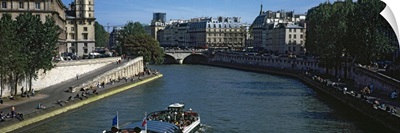 River in a city, Seine River, Paris, Ile de France, France