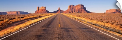 Road Monument Valley